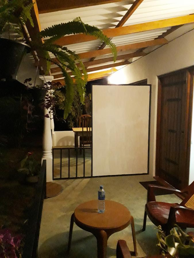 Akila Holiday Resort Хабарана Екстер'єр фото
