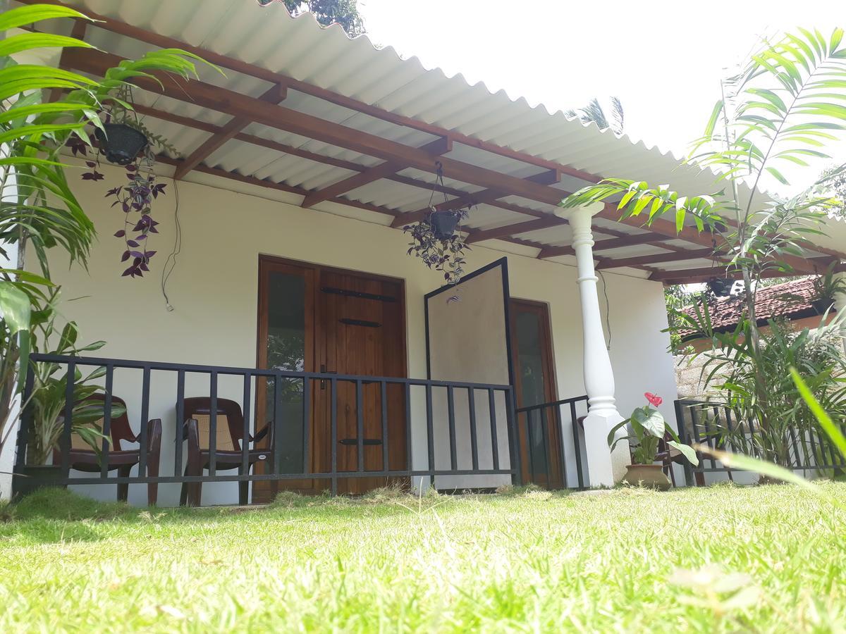 Akila Holiday Resort Хабарана Екстер'єр фото